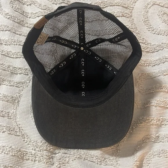 CC brand hat with Velcro back and jeweled heart - Picture 6 of 9